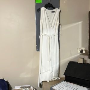 DKNY Cream sleeveless faux wrap ankle length dress with belt  size L